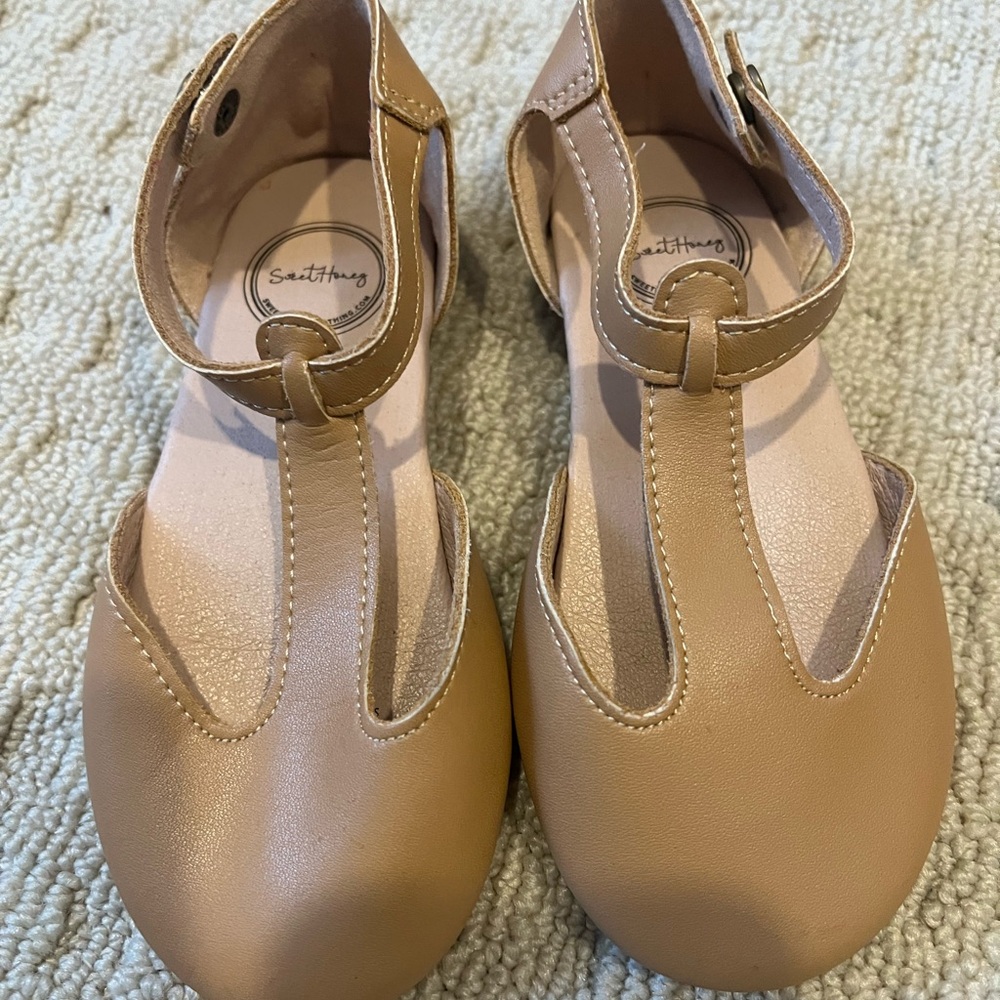 SweetHoney Tan Dress Shoes for Kids